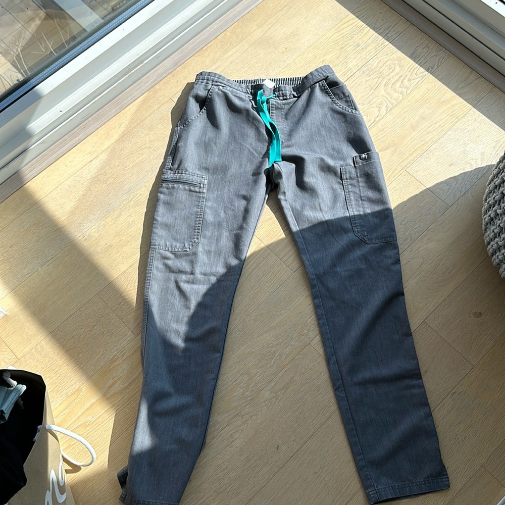 Figs Yola Skinny scrub pant size XS